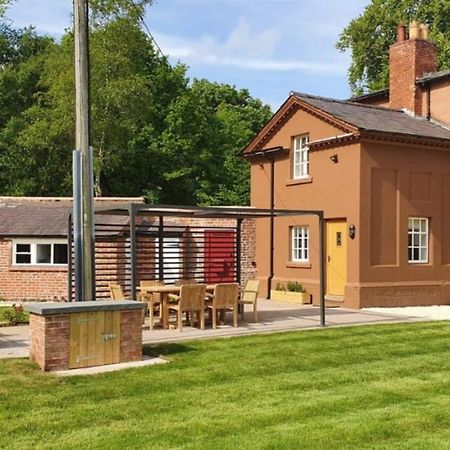Oulton Park Lodge Little Budworth Exteriér fotografie